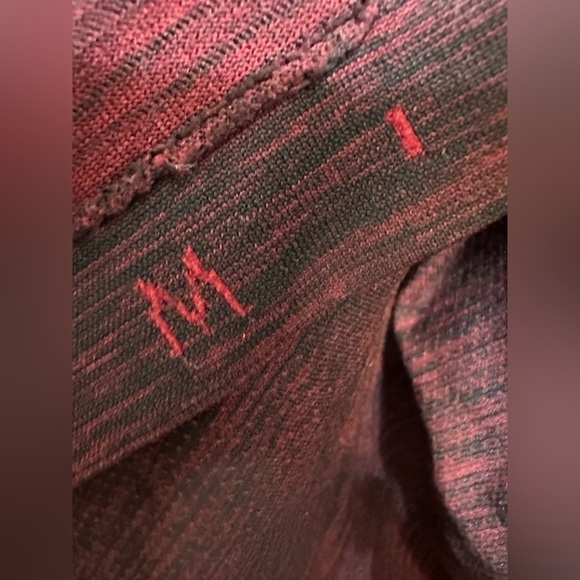 Lululemon Performance Long Sleeve Red Black Stretch 1/4 Zip Pull Over Top - Picture 6 of 6